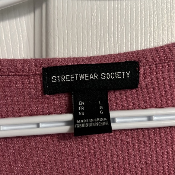 Pink t-shit - Picture 2 of 2